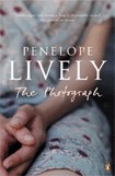 The Photograph / Penelope Lively
